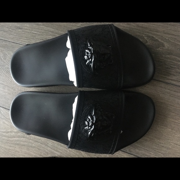 Versace slides - Picture 5 of 6